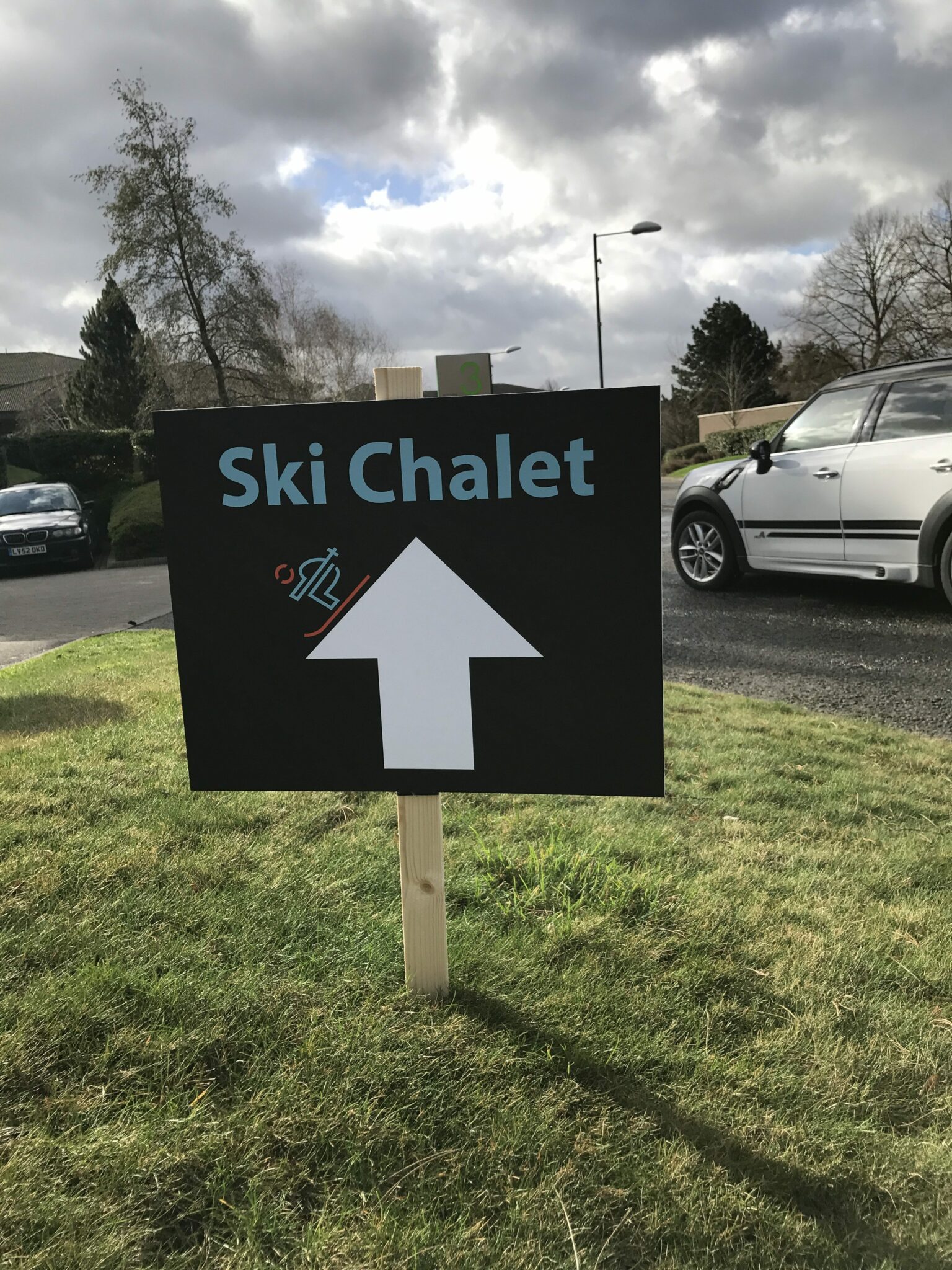 Virtual Reality Skiing Event | Sign for Ski Chalet